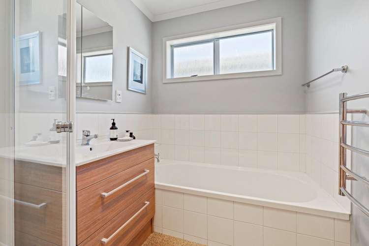 10 Maybank Street North East Valley_15