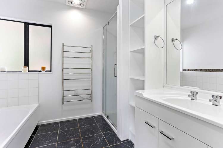 13a Stephen Lysnar Place Hillsborough_14