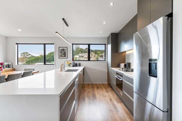 13 Weka Close Red Beach_14