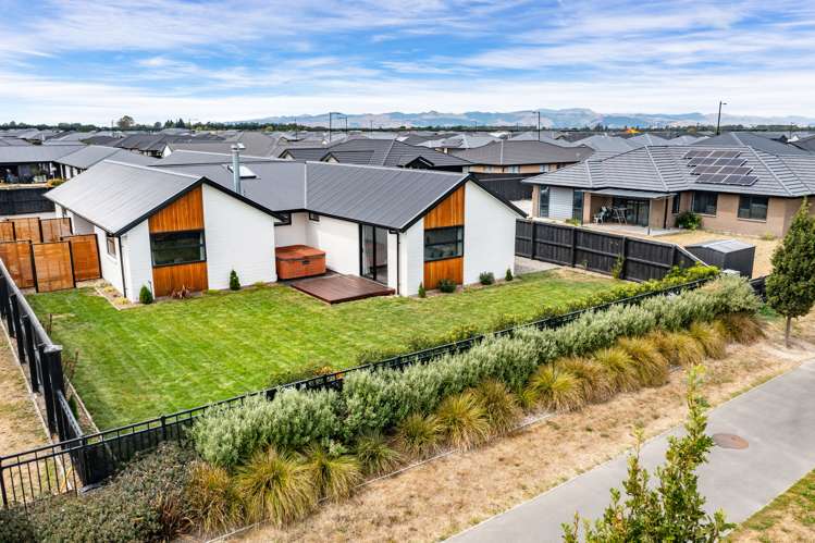 3 Roles Way Rolleston_34