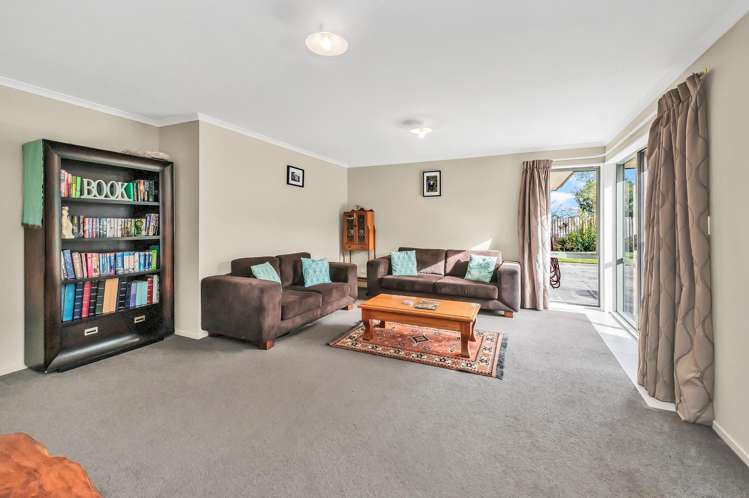 16 Stanwood Grove Darfield_11