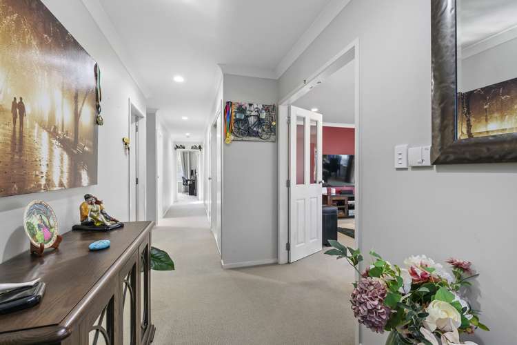 20 Ronald Scott Grove Riverstone Terraces_13