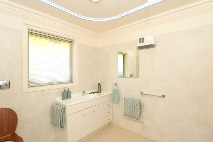 49 Salford Street Windsor_21