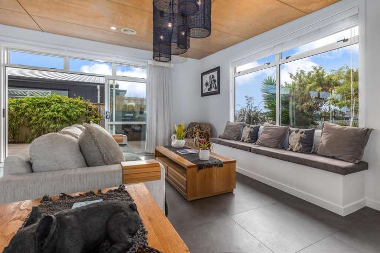 39 Waipunahau Road Waikanae_7