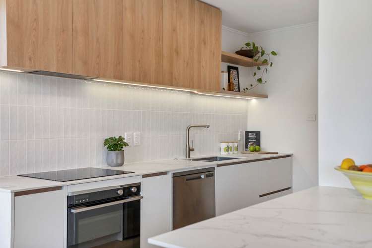 8 Ragley Street Titirangi_5