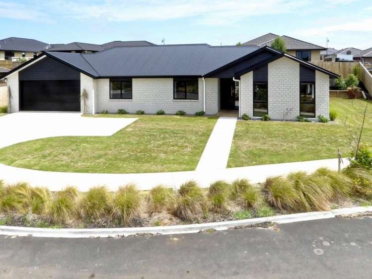 6 Rengarenga Close Baverstock_0