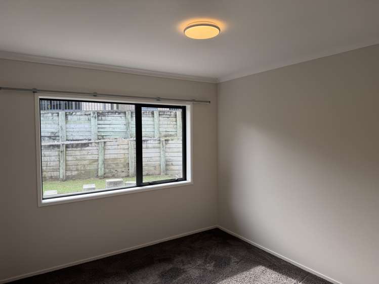 10 Caldera Crescent Pyes Pa_15