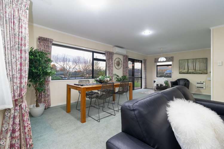 63/2 Seales Road_4