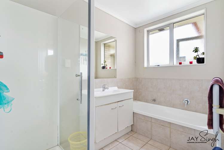 7 Nykki Place Papakura_12