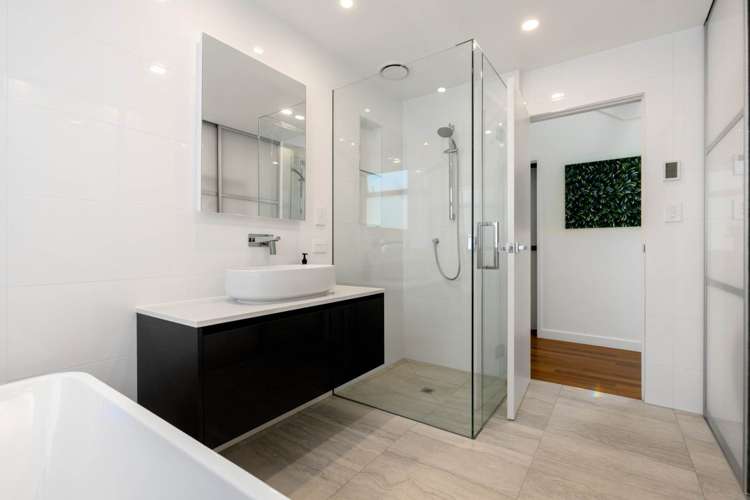 2/63 Long Drive Saint Heliers_29