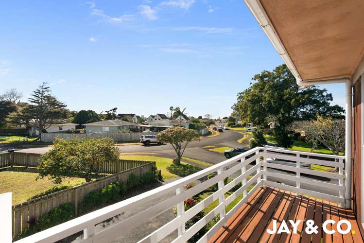 26 Challen Close Conifer Grove_1