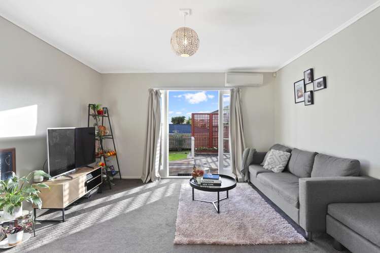 3/298 Blockhouse Bay Road_2