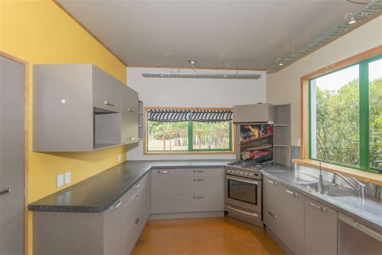 64 Courage Road Amberley_10