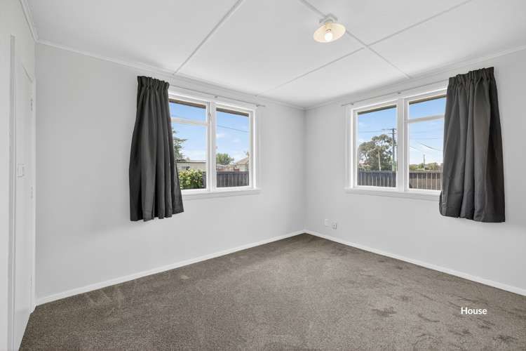 49 Doreen Street Aranui_8