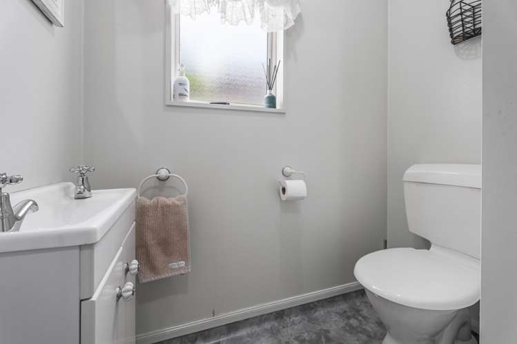 35 Cromwell Drive Fitzroy, Hamilton_16