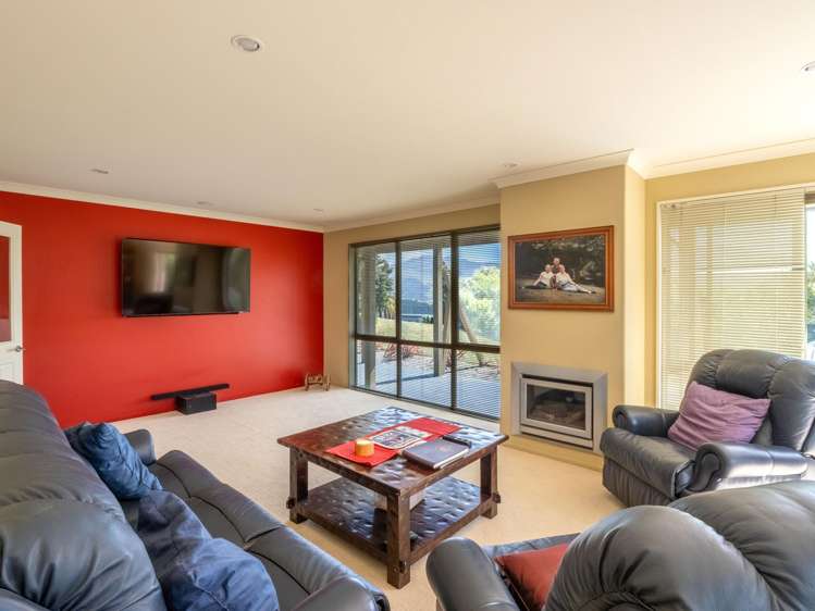 2 Kanuka Place Robinsons Bay_34