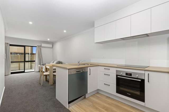 2/150 Te Rapa Road 3283_1