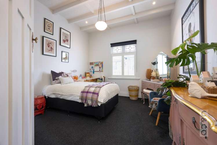 56 Queen Street Riverhead_19