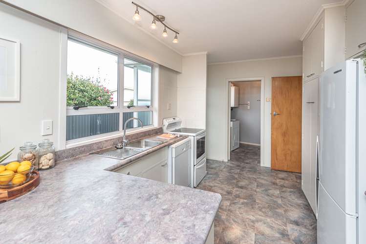 11 Lindsey Crescent Springvale_7