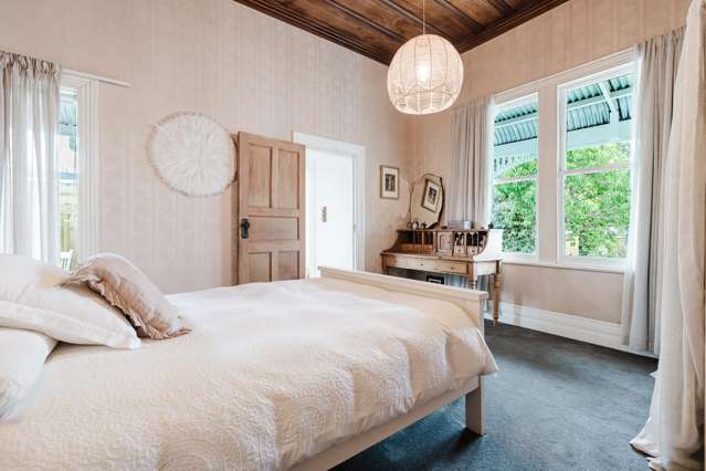 536 Grey Street Hamilton East_3