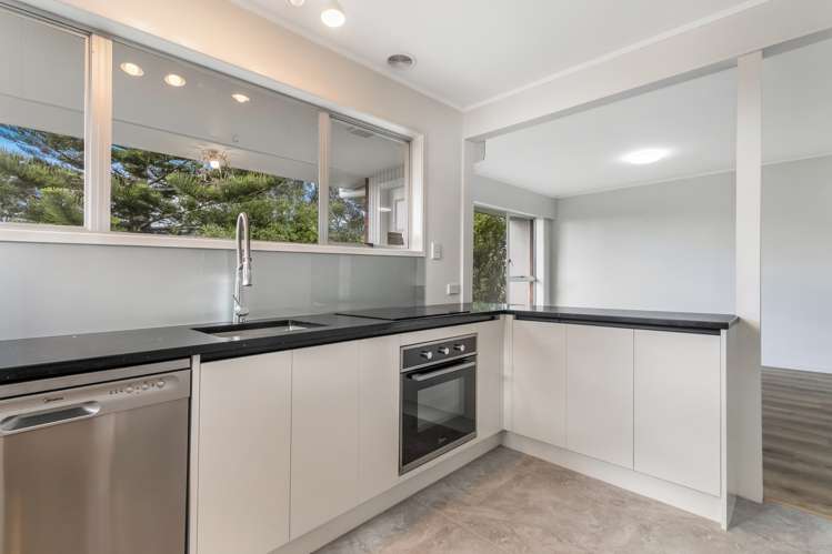 3/70 Kaurilands Road Titirangi_5
