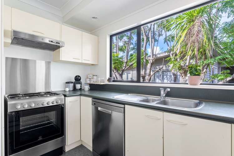 2/21 Tobruk Crescent Milford_8