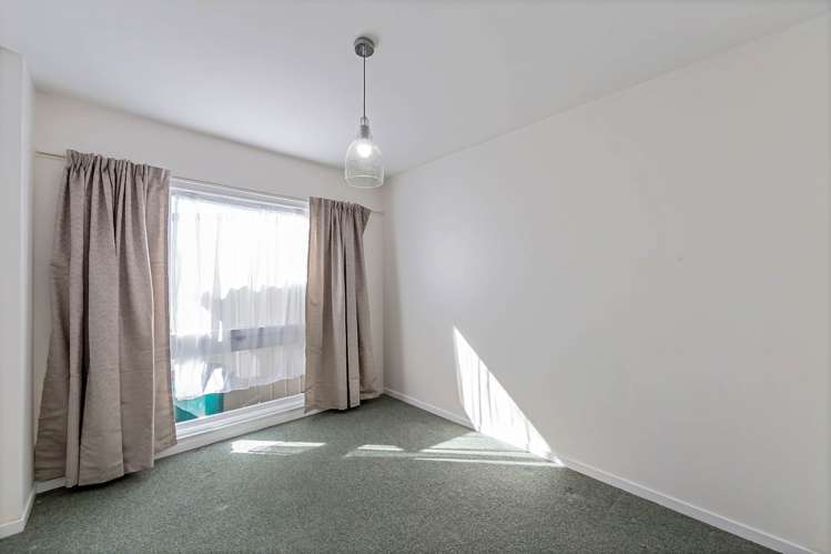 2/1 Glen Road Browns Bay_2