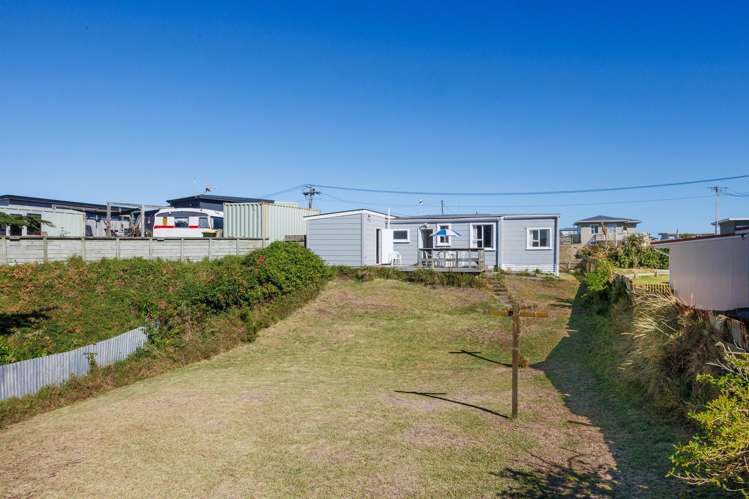 13 Nelson Street Foxton Beach_1