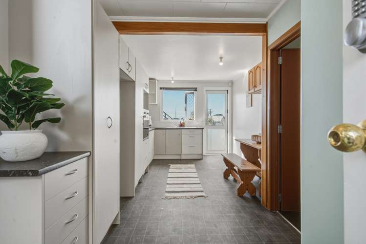 3 Raleigh Street Waitara_3