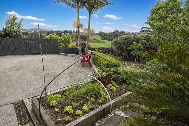 5 Clotworthy Crescent Onerahi_19