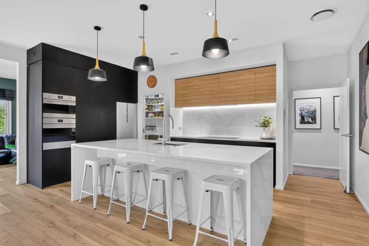 11 Whistler Close_4