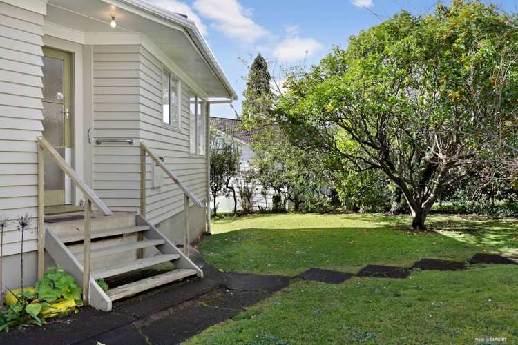 29 Mack Place Red Hill_13