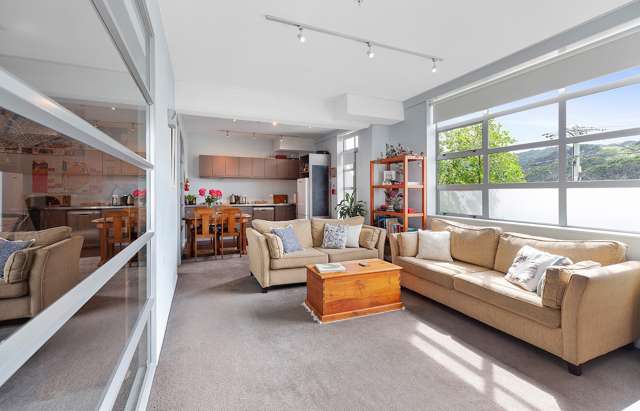 102/20 Hanson Street Mount Cook_1