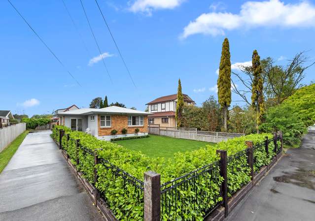 24a Queenwood Avenue Queenwood_1