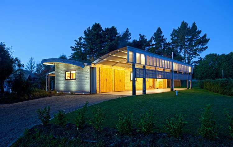 Earth House/3635 Cambridge Road Cambridge_11