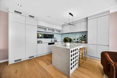 2&3/ 5 Parawai Crescent_1