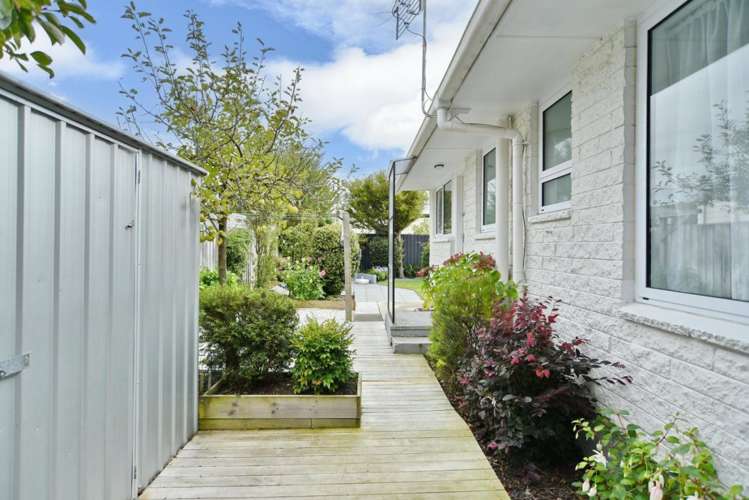 4/9 Division Street Riccarton_13