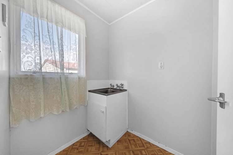 93 Flat Bush Road Clover Park_23