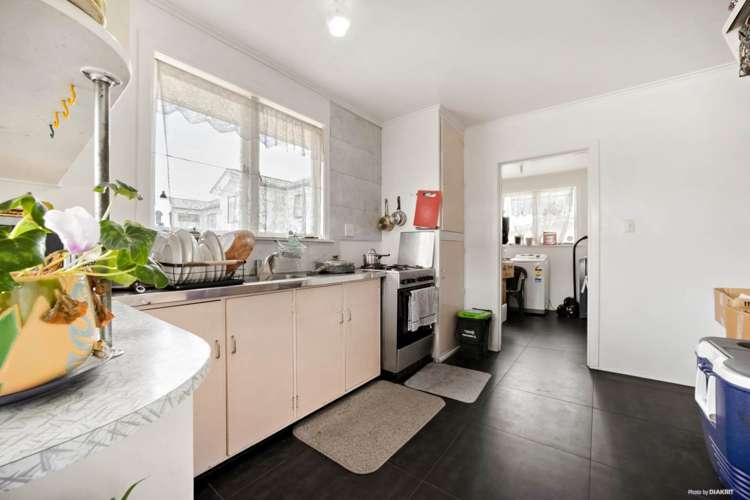 134 & 134A Browns Road Manurewa_15