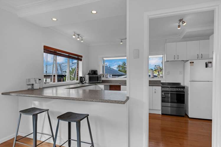 137 Edinburgh Street Pukekohe_5