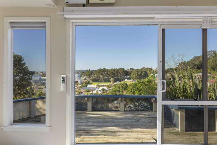 32 Ngamotu Road Moturoa_24