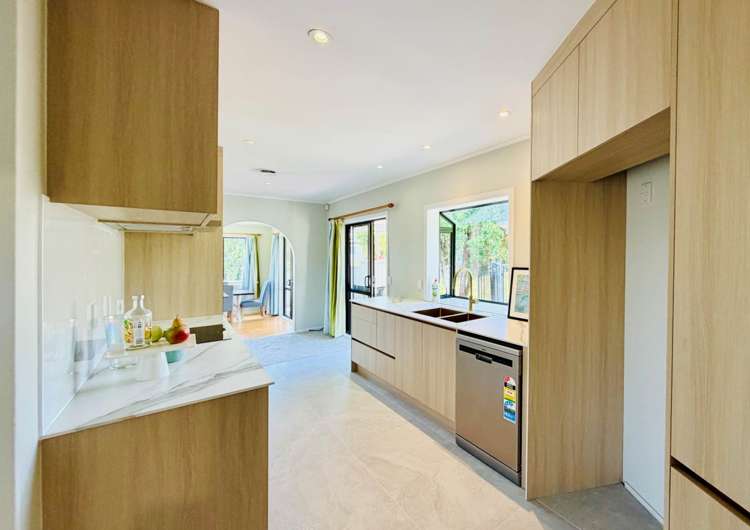 10 Beechdale Crescent Pakuranga Heights_17