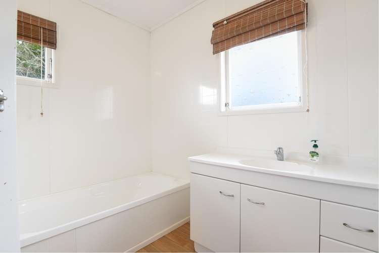 5 Huia Street Hillcrest_11