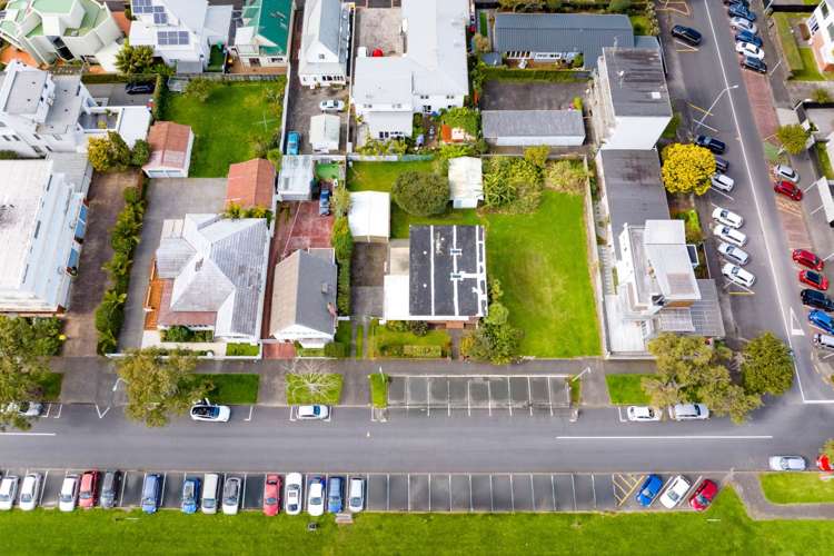 12 Goldie Street St Heliers_11