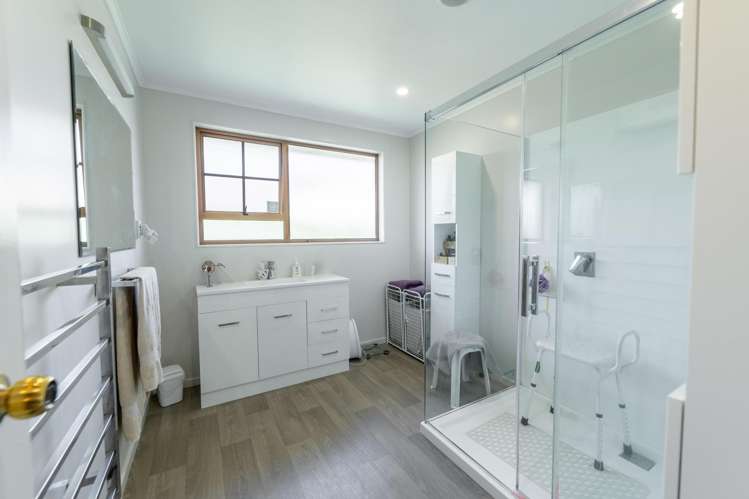 534 Queens Drive Rosedale_9