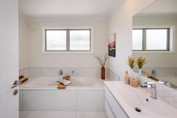 7 Tower Place Fitzherbert_10