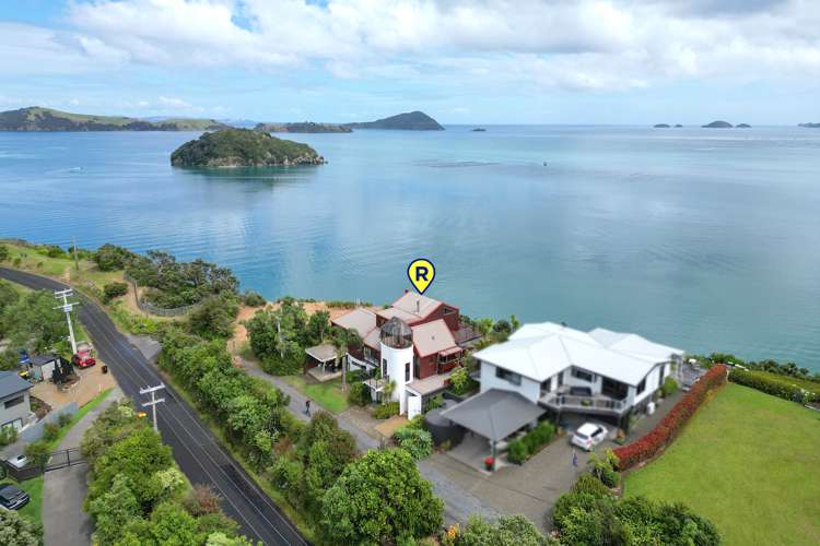 1980 Wyuna Bay Road Coromandel ThamesCoromandel Houses for Sale