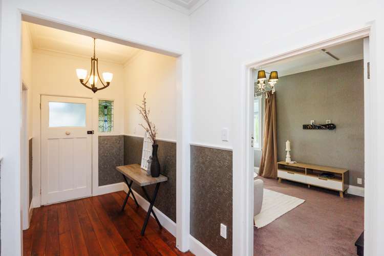 223 College Street West End_15