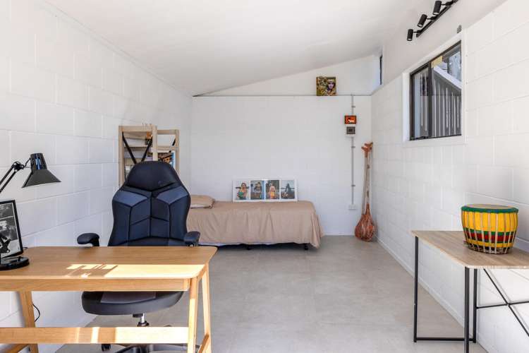 16 Ocean Road Surfdale_28