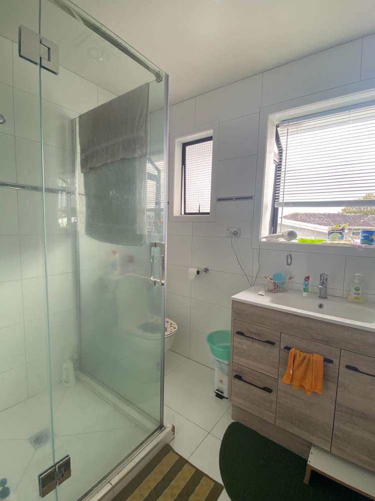 48 Hobart Crescent Wattle Downs_12